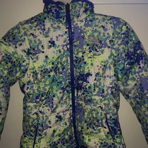 Reversible mossbud swirl insulated jacket